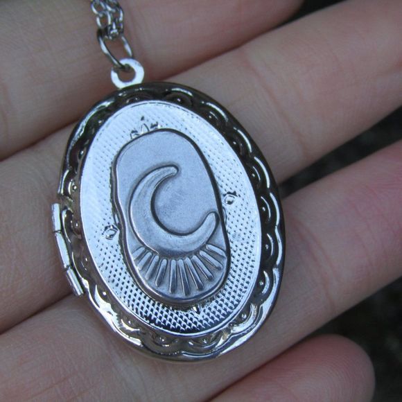 Crescent Moon Photo Locket Necklace witchy lunar witch vibes - Picture 2 of 8
